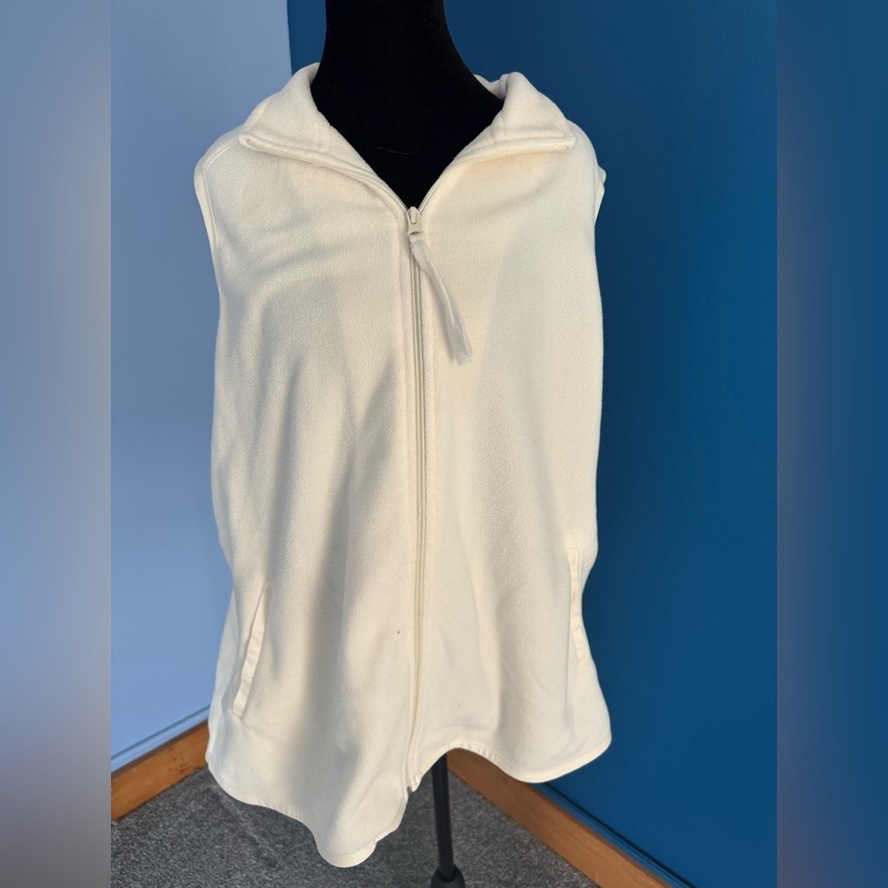 Woman Within Cream Fleece Zip Front Vest Size 14/16 M
